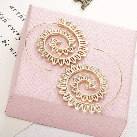 Red Lotus Treasures Jewelry - Bohemian Gold Leaf Spiral Earrings